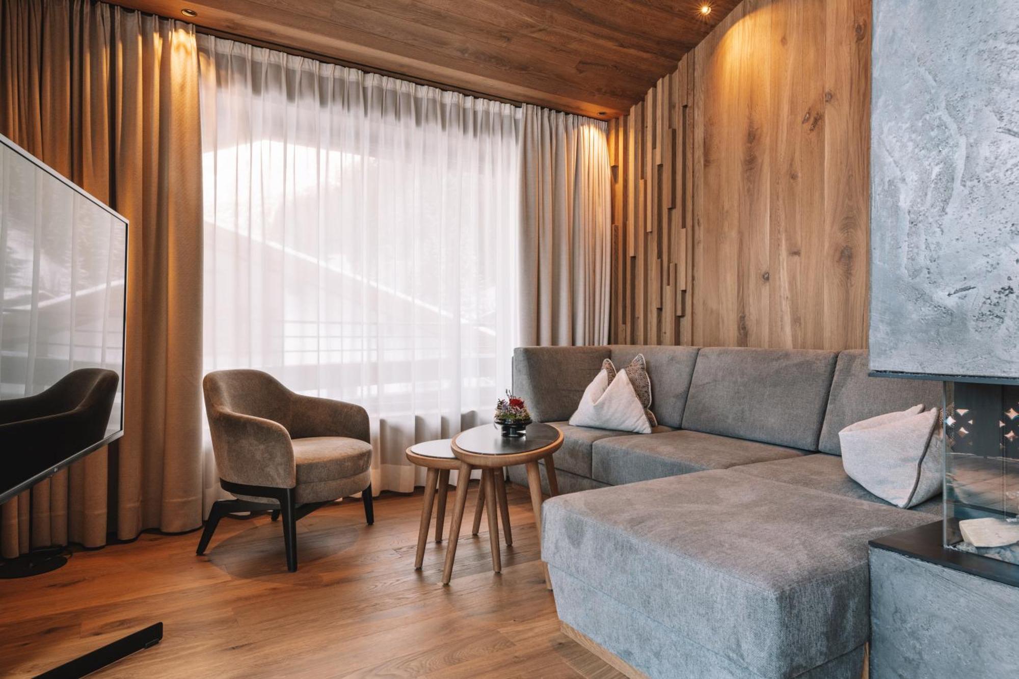 Residence Chalet L'Salvan 塞尔瓦迪加尔代纳山谷 外观 照片